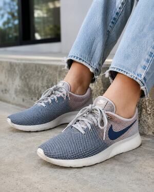 Nike Tanjun Racer Red White Blue Sneakers Womens 8.5 Running Shoes Casual